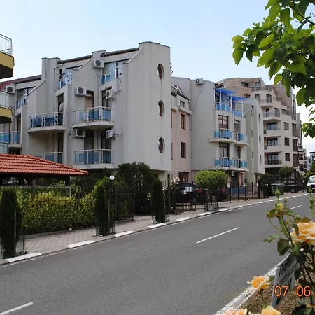 Apartament Starfish Lux 公寓 圣弗拉斯